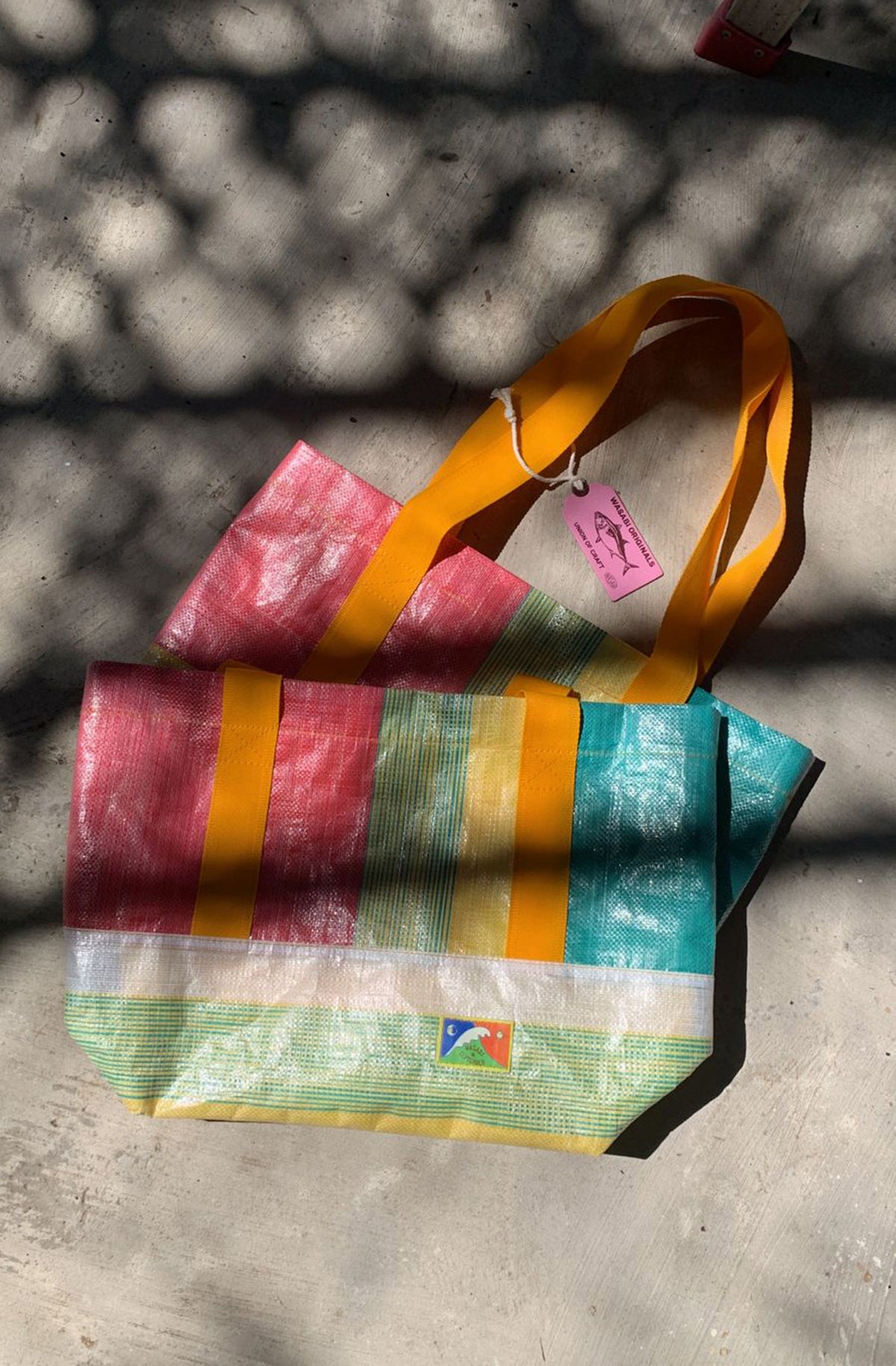  Bingin tote bags