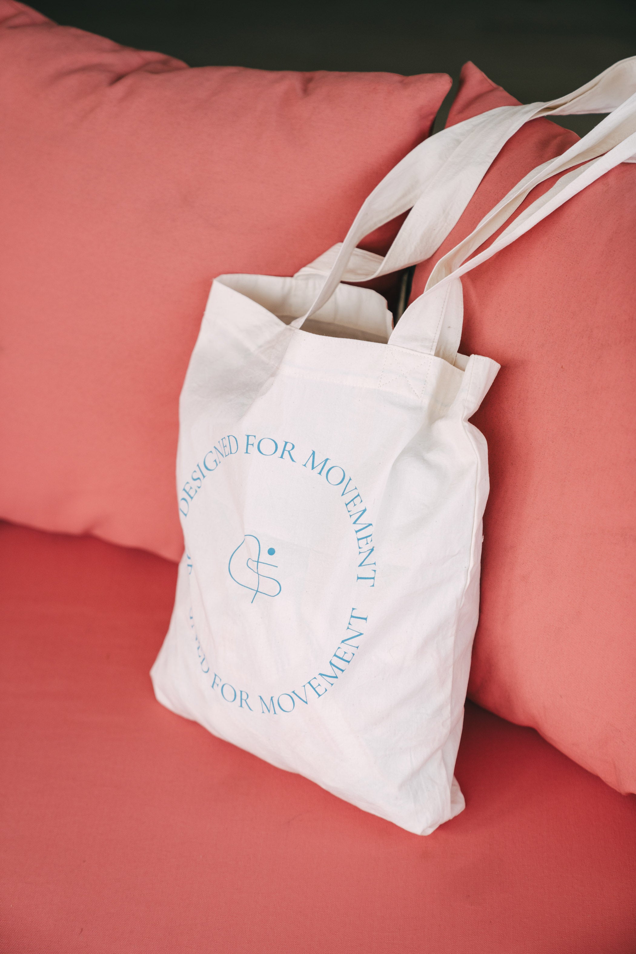 SEPTEMBER Tote bag