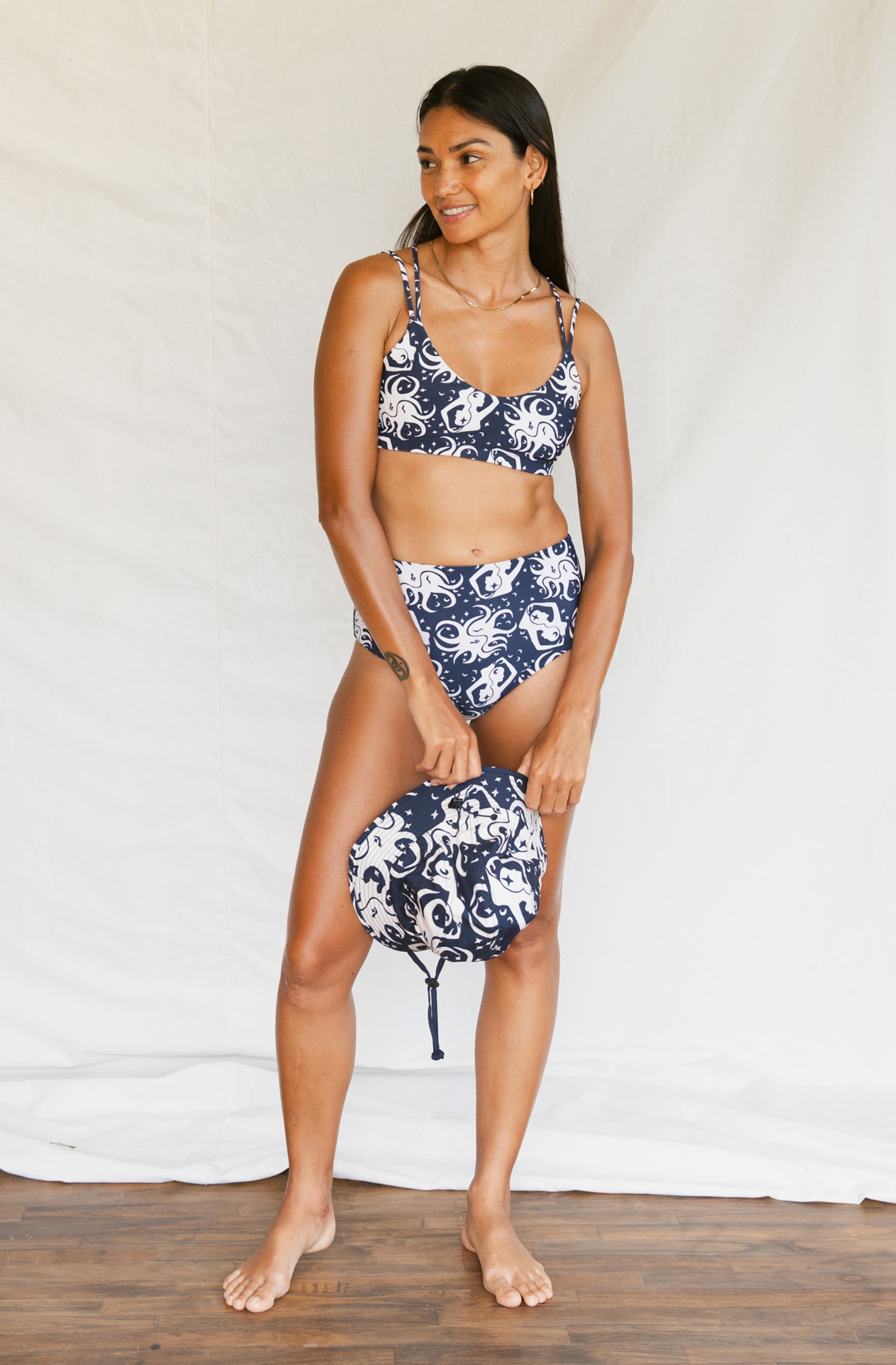 women wearing bucket hat