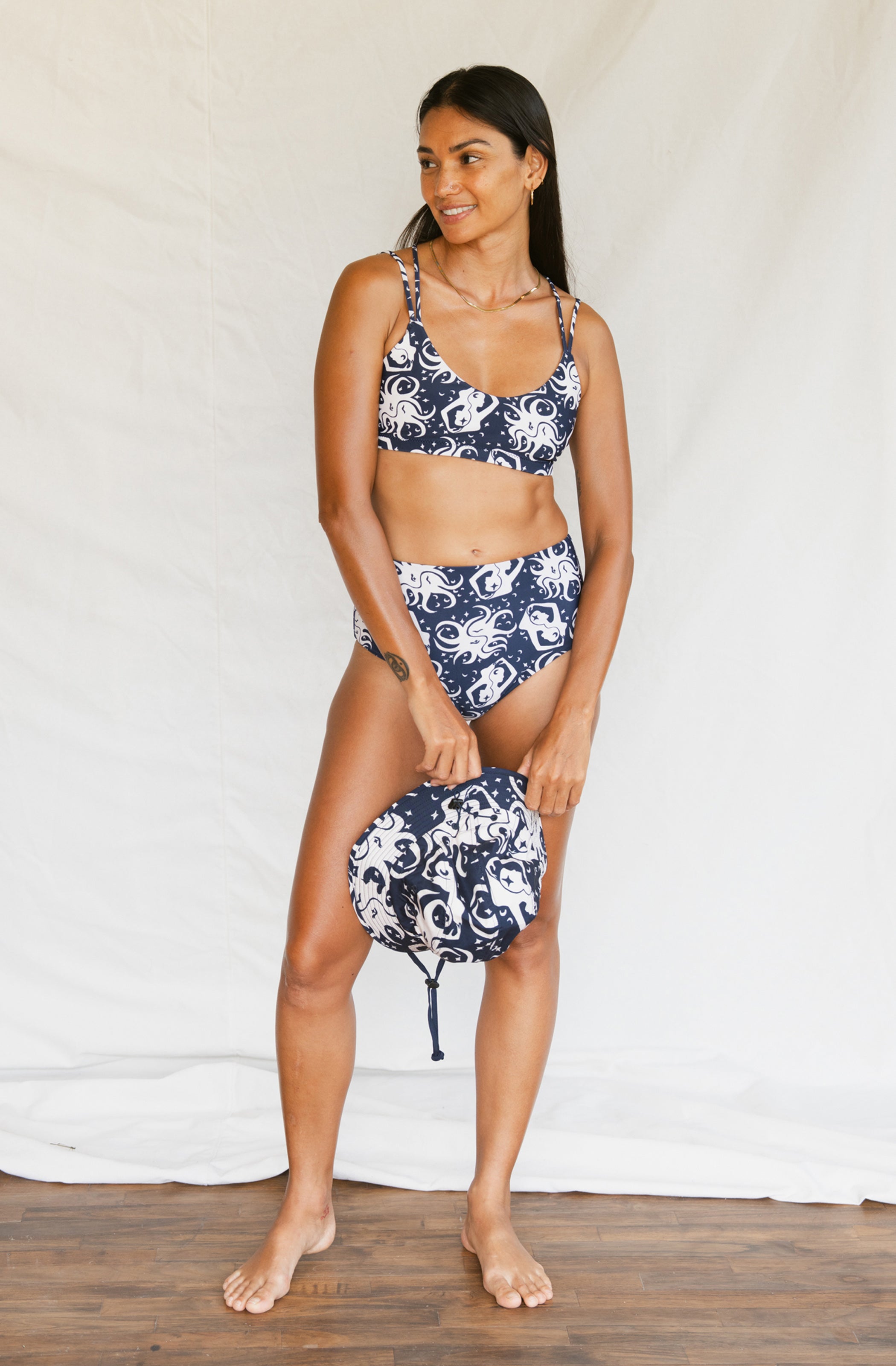 women wearing bucket hat