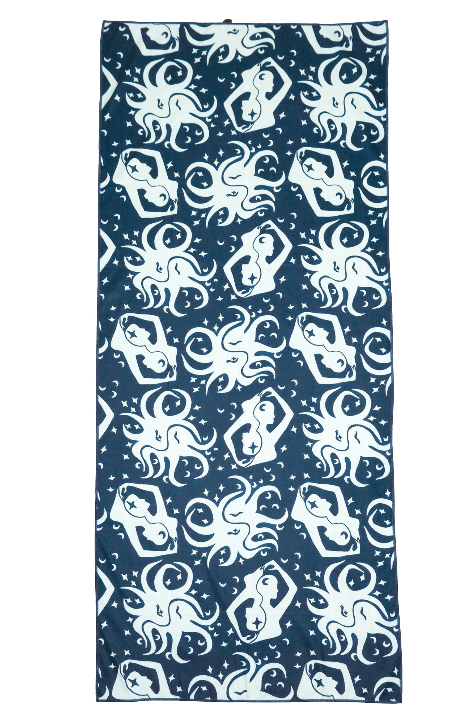 Quick Dry Towel with Blue and white pattern