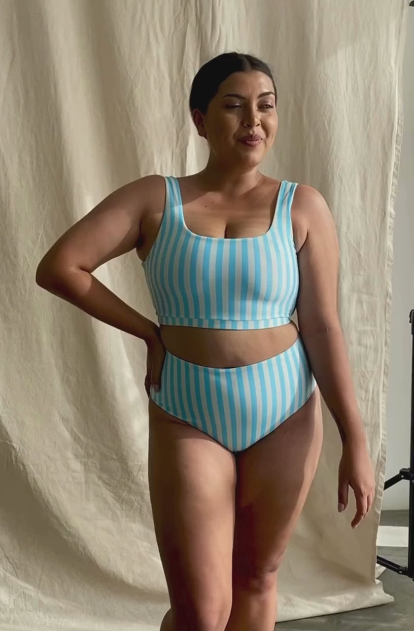 Load video: Surf Bikini Top Jane Powder Blue | Women's Swimwear | SEPTEMBER