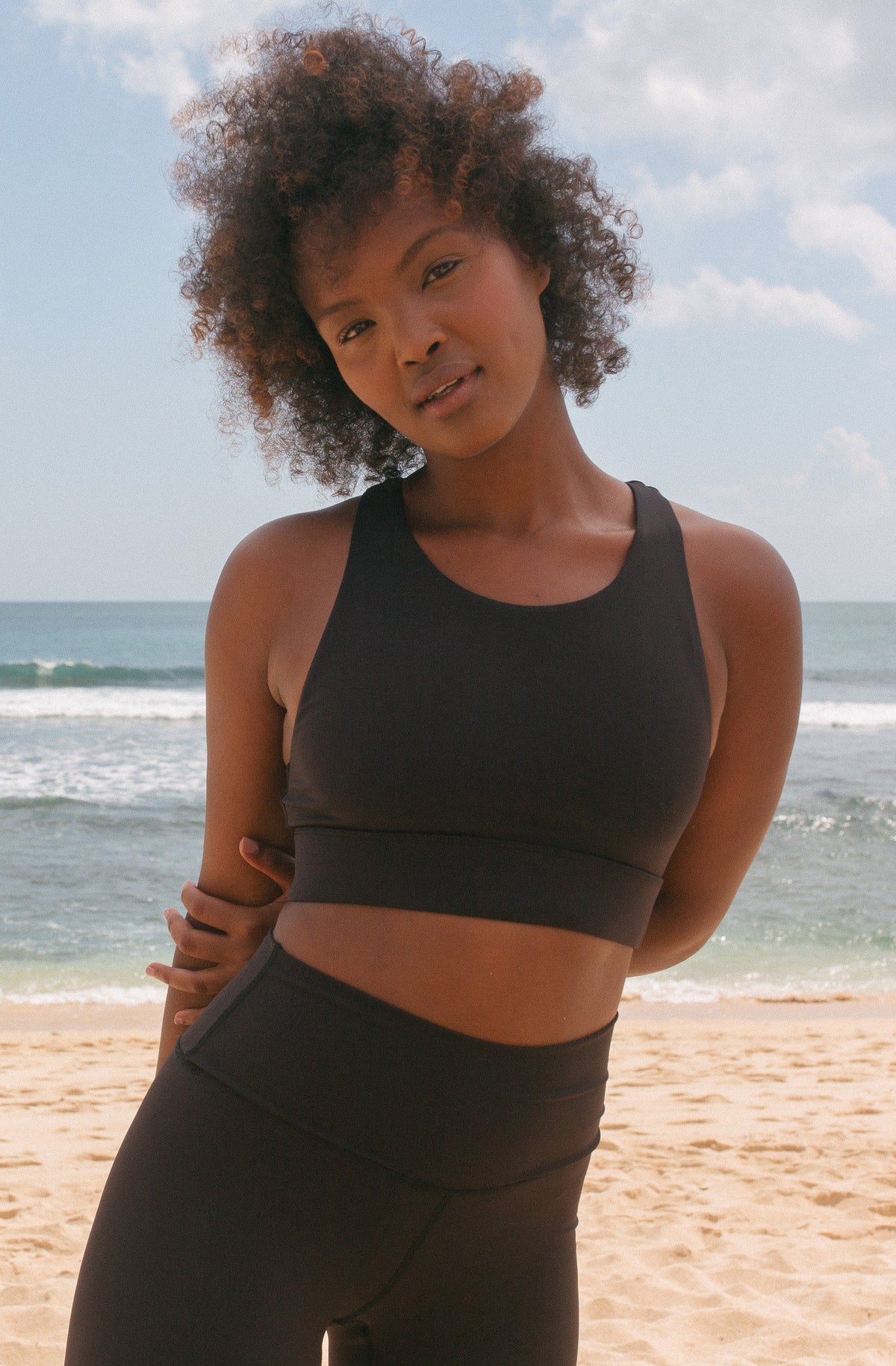 Isa sports bra and Hustle leggings black