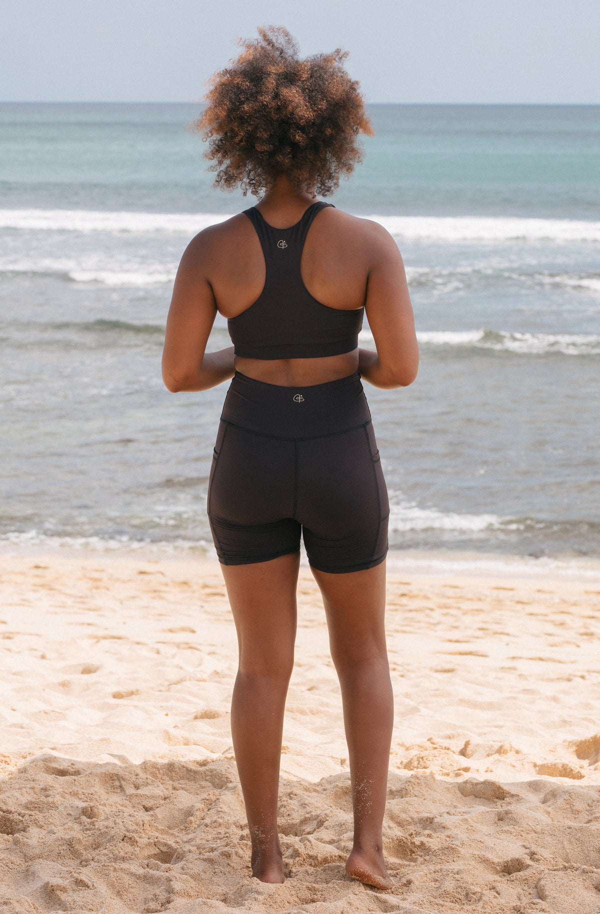 Back view training sports bra Upstate bike shorts black