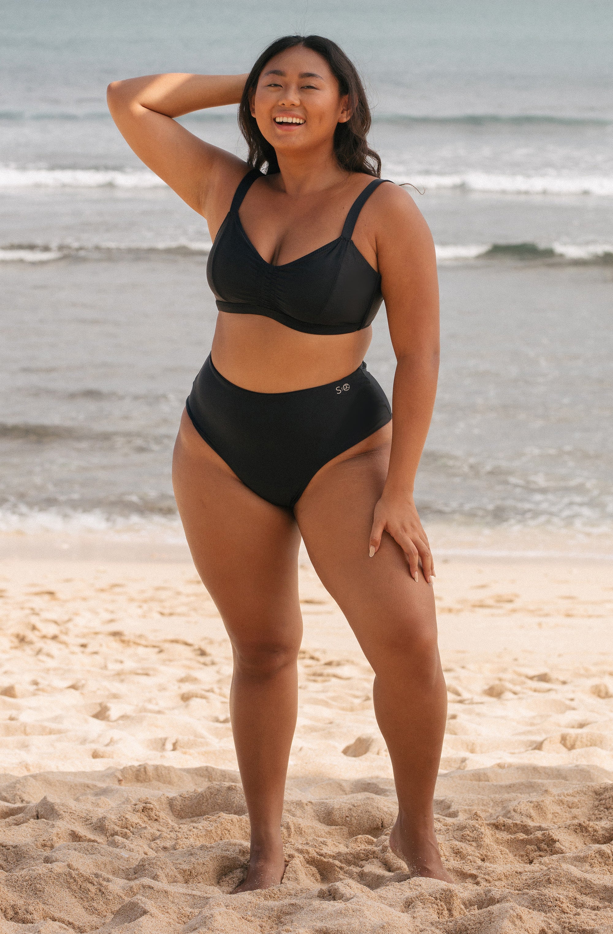 Surf Bikini Top Lori Black | Women's Swimwear | SEPTEMBER