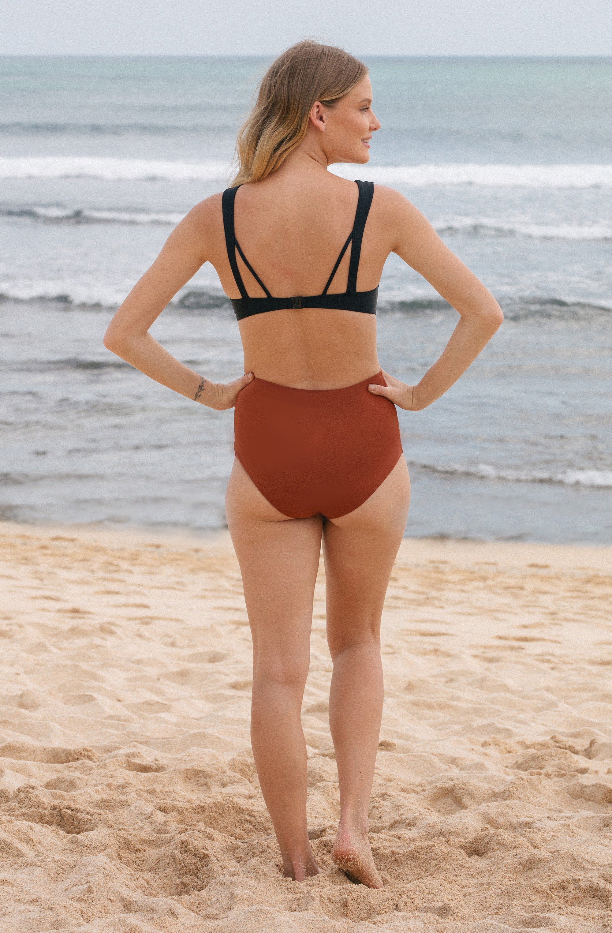 One Piece Surf Swimsuit Malibu Copper Black | Women's Swimwear | SEPTEMBER